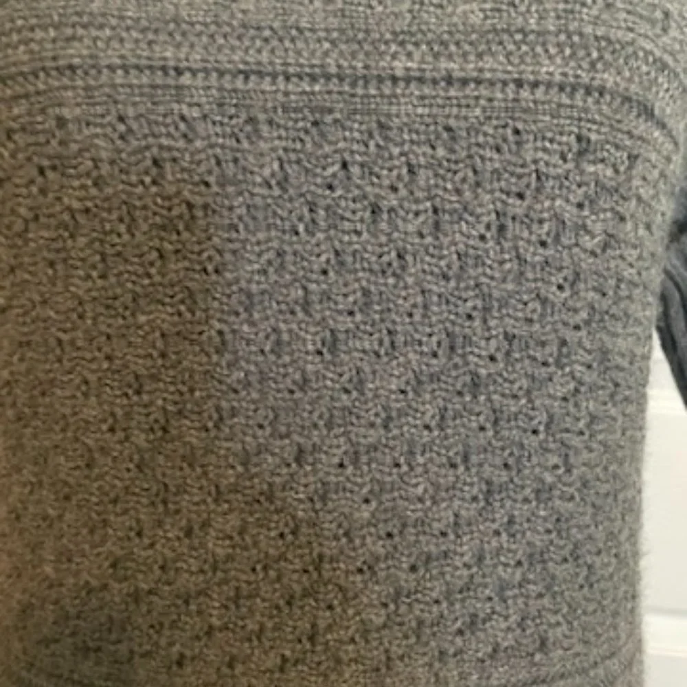 Like New! Nine West Wool Blend Gray Sweater Dress Size S - Picture 5 of 13